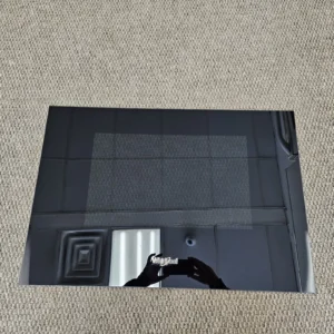 Whirlpool Range Outer Door Glass - W11702167   *used**