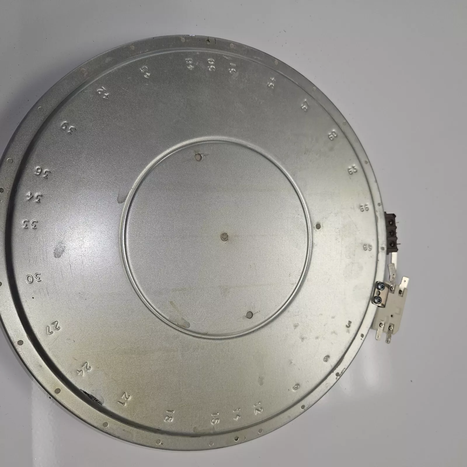 Ge Range Burner –  WB30T10130   *used**