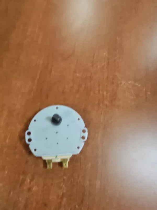 GE Microwave Turntable Motor -  WB26X10233    *used** - Image 2