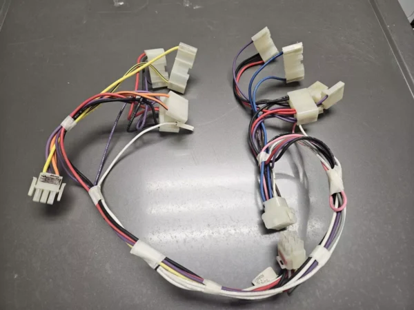 Wire Harness Whirlpool  Range - W10580288   *used**