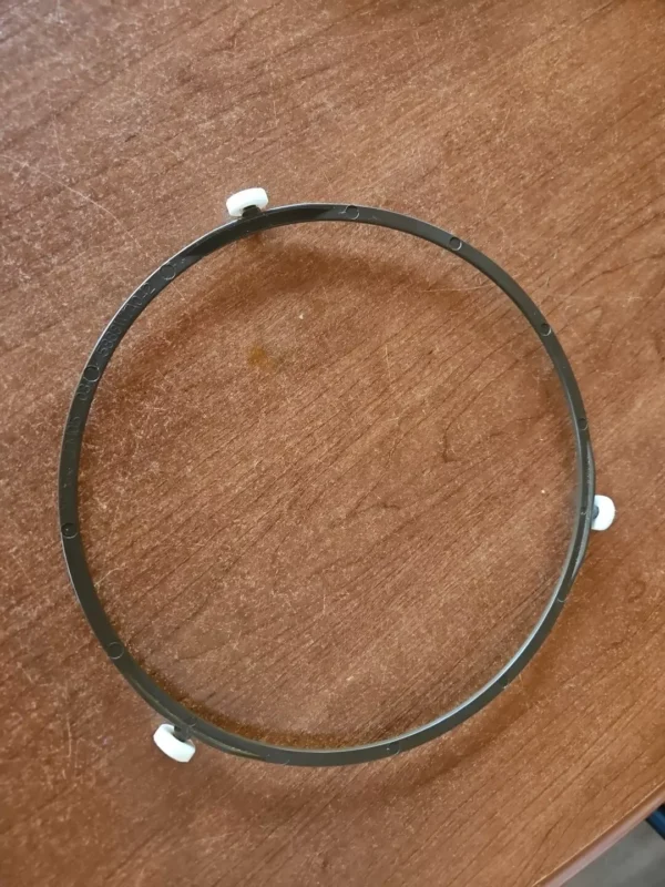 Maytag Microwave Turntable Ring - 53001024  *used**