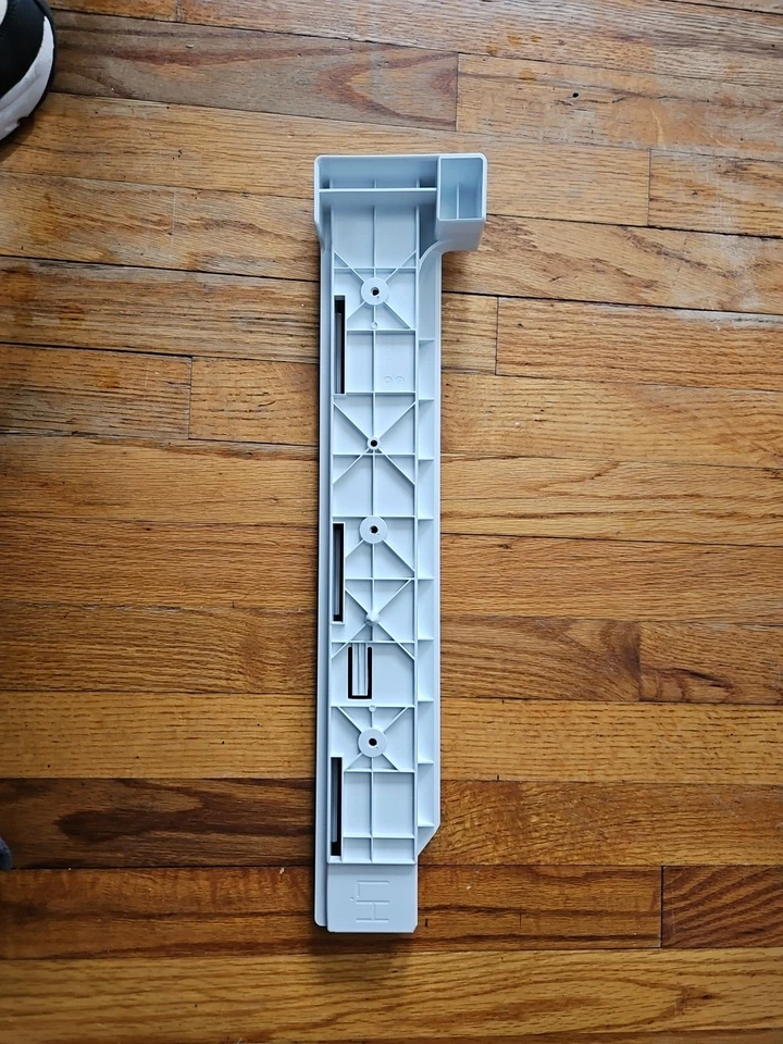 GE Refrigerator Slide Assembly LH –  WR72X24768  *used**
