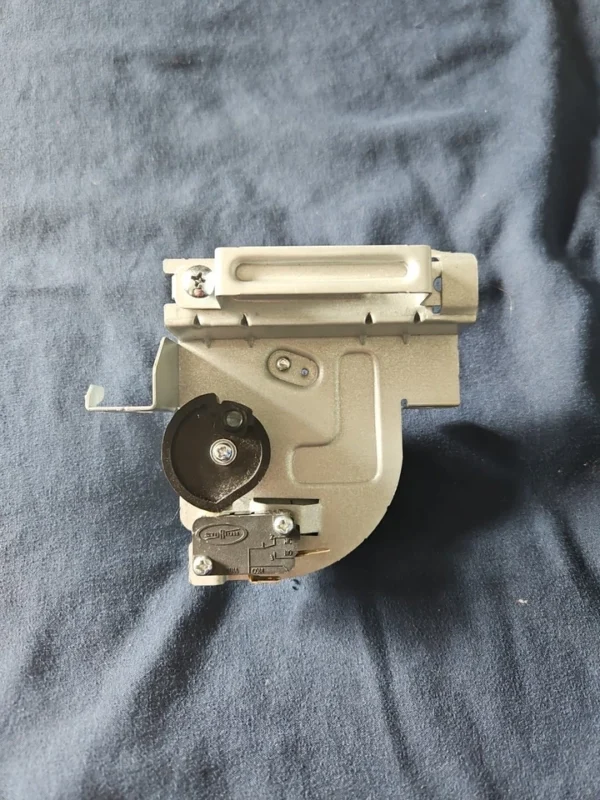 Samsung Range Oven Door Latch Rod Bracket -  DG94-00761B  *used** - Image 2
