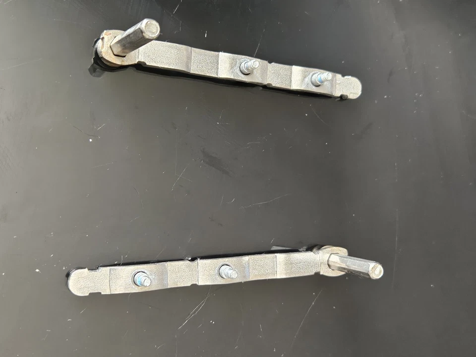 GE Washer Lid Lever Arm W/ Screws  –   WH01X24111 WH02X24414  *used**