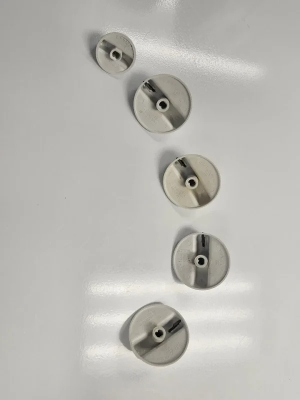 Whirlpool Range Knob Kit -   WP3196232   8053476  *used* - Image 2