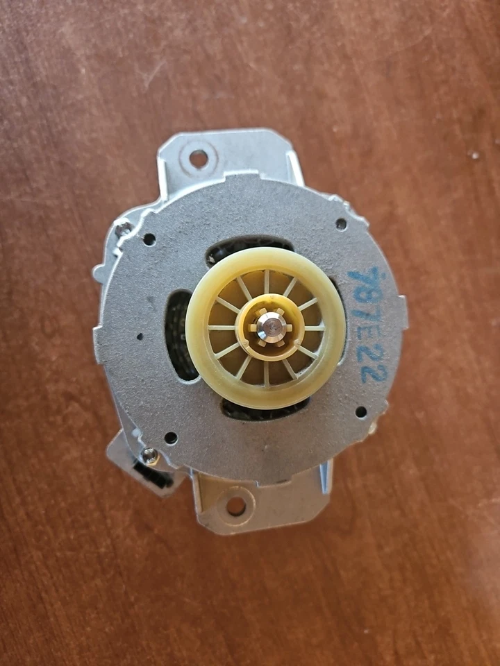 Whirlpool Washer Motor –   W10832724  *used*