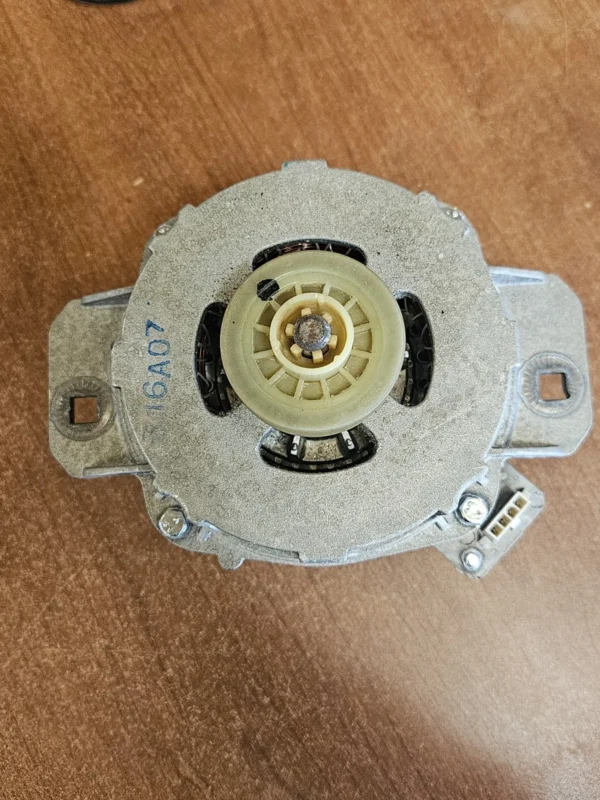 Whirlpool Washer Motor  -  W10889172  *used* - Image 2