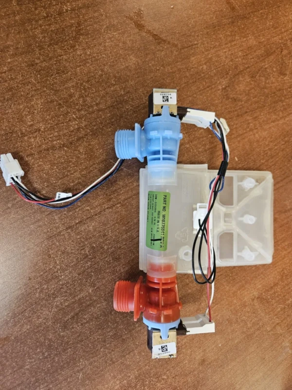 Whirlpool Washer Water Valve  -  W11038689  *used*