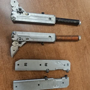 GE Range Oven Door Hinge & Receiver Kit  -  WB10T10103 WB10T10083  *used*
