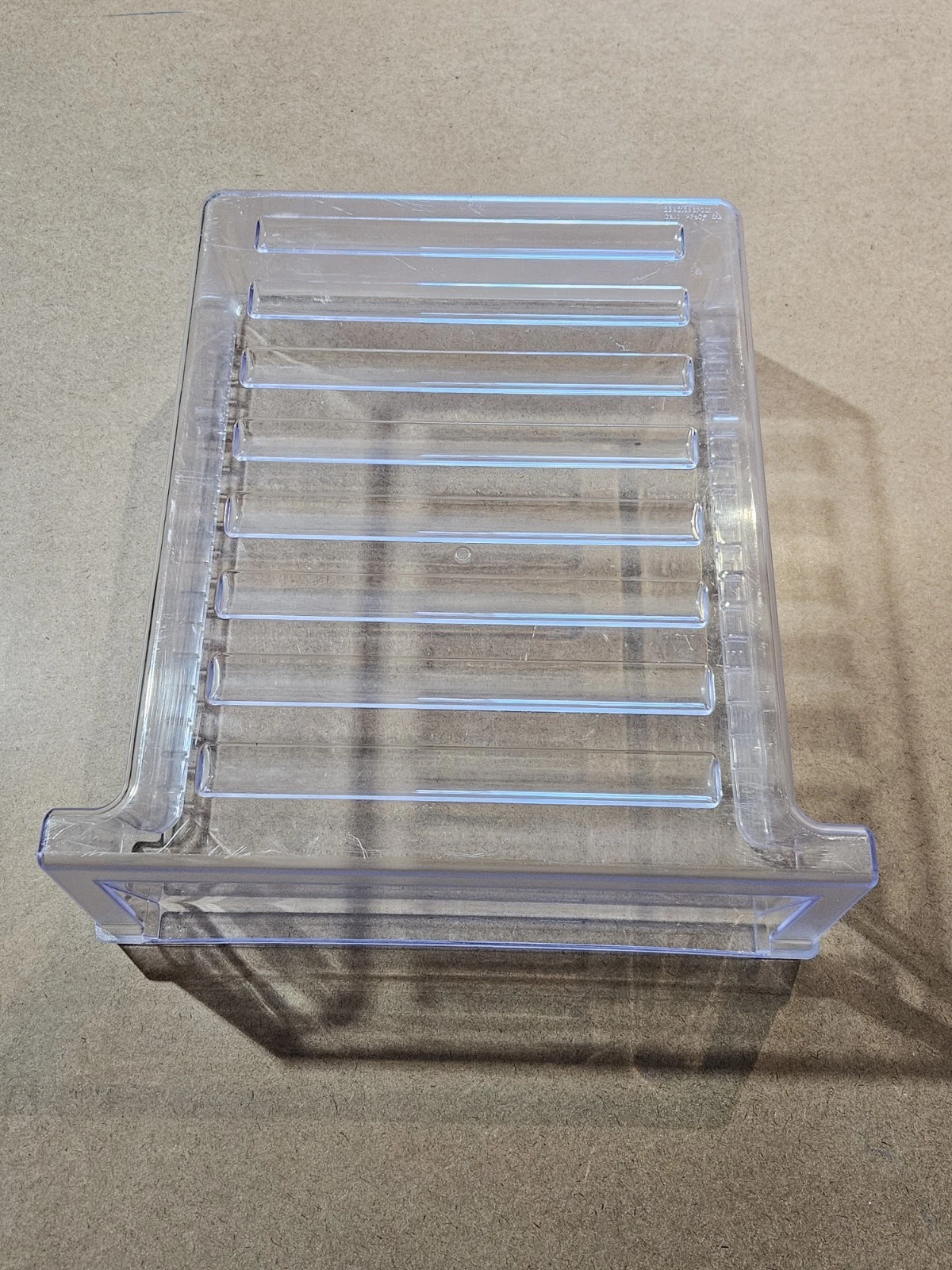 GE REFRIGERATOR CRISPER DRAWER  –   WR71X38311  *used*