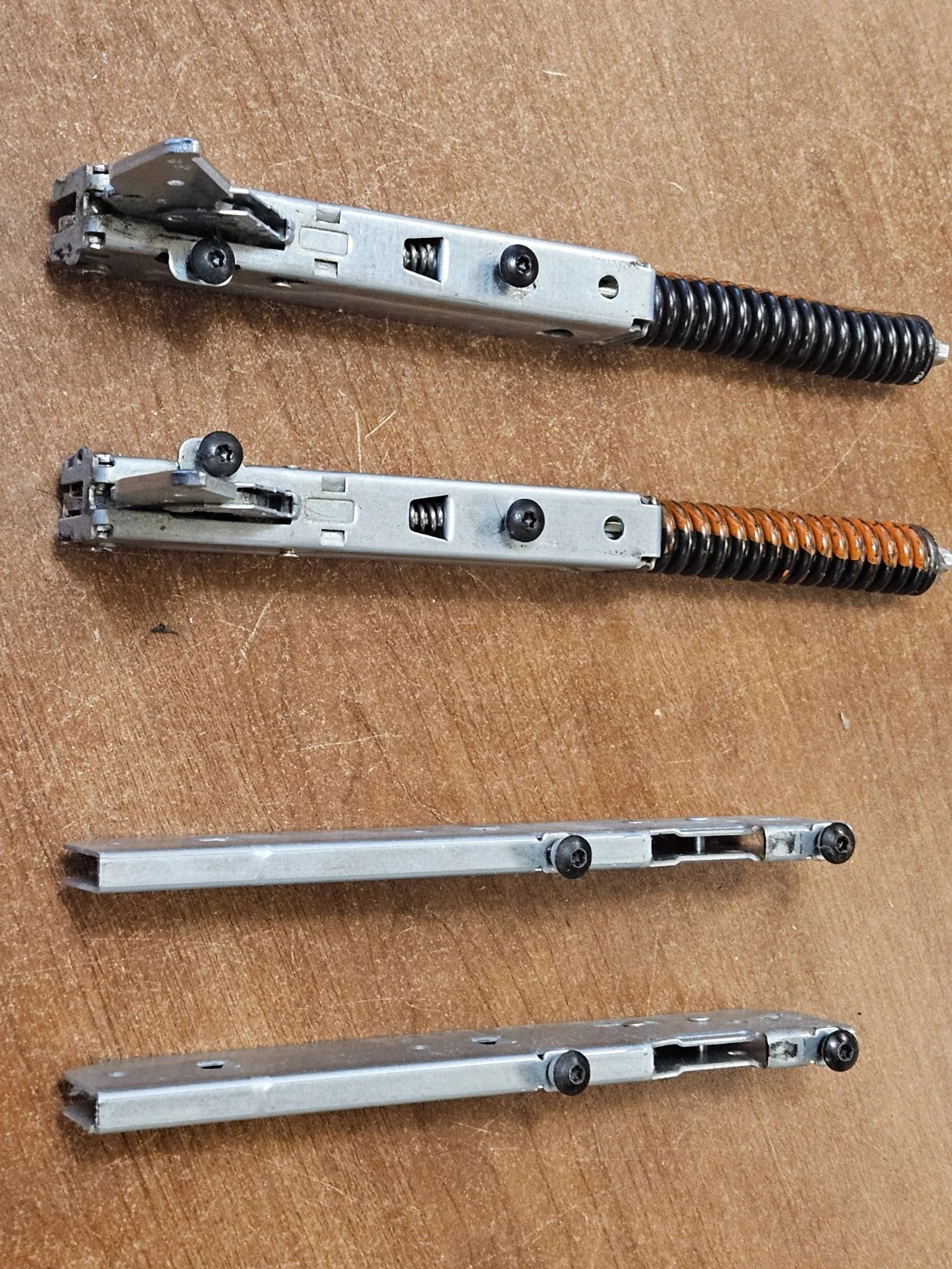 GE Range Oven Door Hinge & Receiver Kit  –  WB10T10103 WB10T10083  *used*