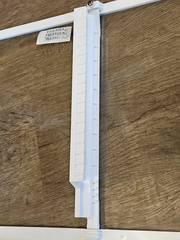 GE  Refrigerator Glass Shelf & Glides  -   WR71X21218 WR72X21685 WR72X21684  *used* - Image 4