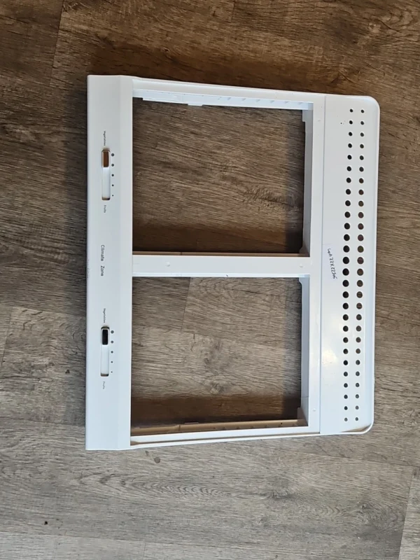GE Hotpoint Refrigerator Crisper Frame  -   WR32X32505  *used*
