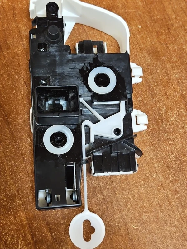 Whirlpool Kenmore Washer Door Lock Latch   -  WPW10253483  *used*