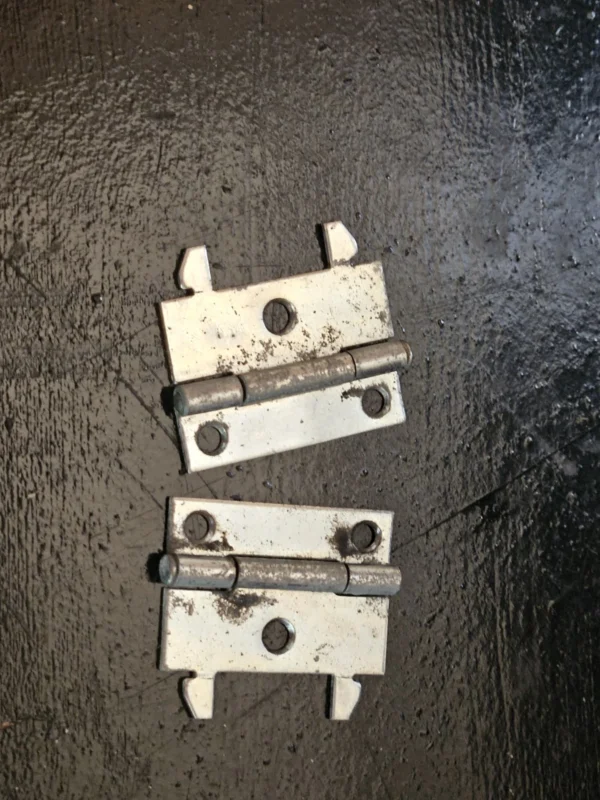 Maytag Dryer Hinge Set  - WP33001759   33001759  *used*