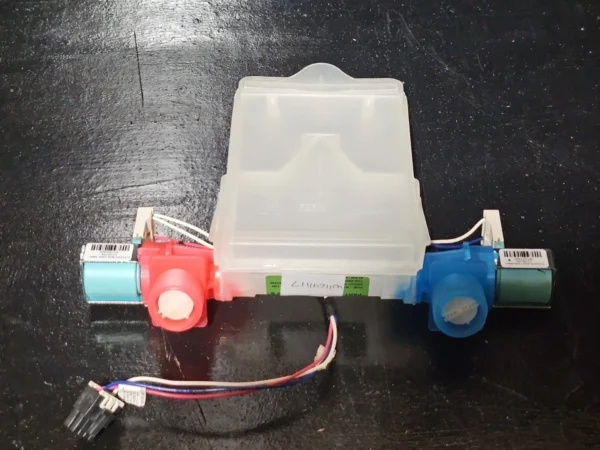 Whirlpool Washer Water Valve  -   W11641117   *used* - Image 2